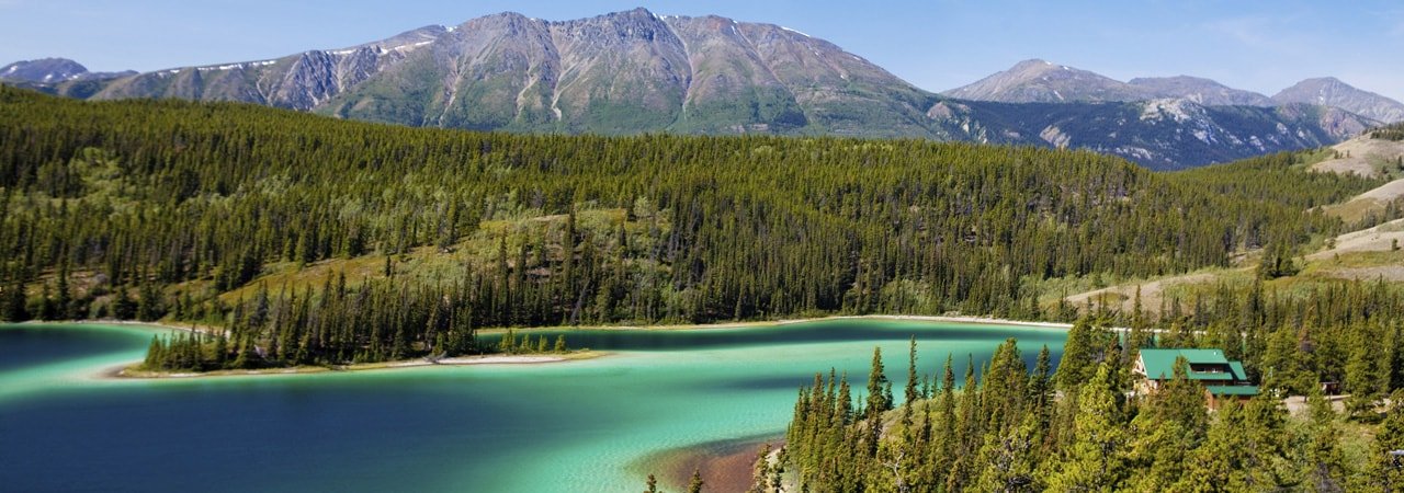 Emerald lake in Yukon